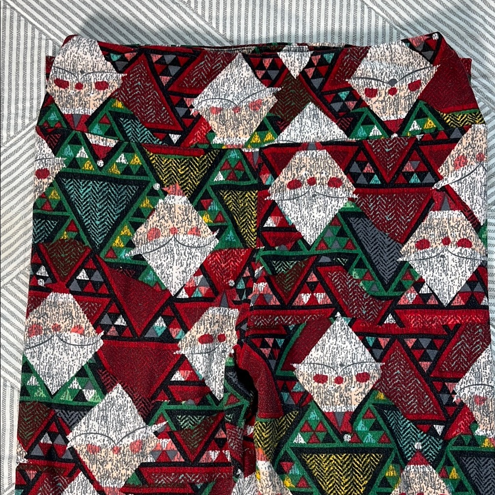 LuLaRoe Patterned Leggings - Picture 4 of 6